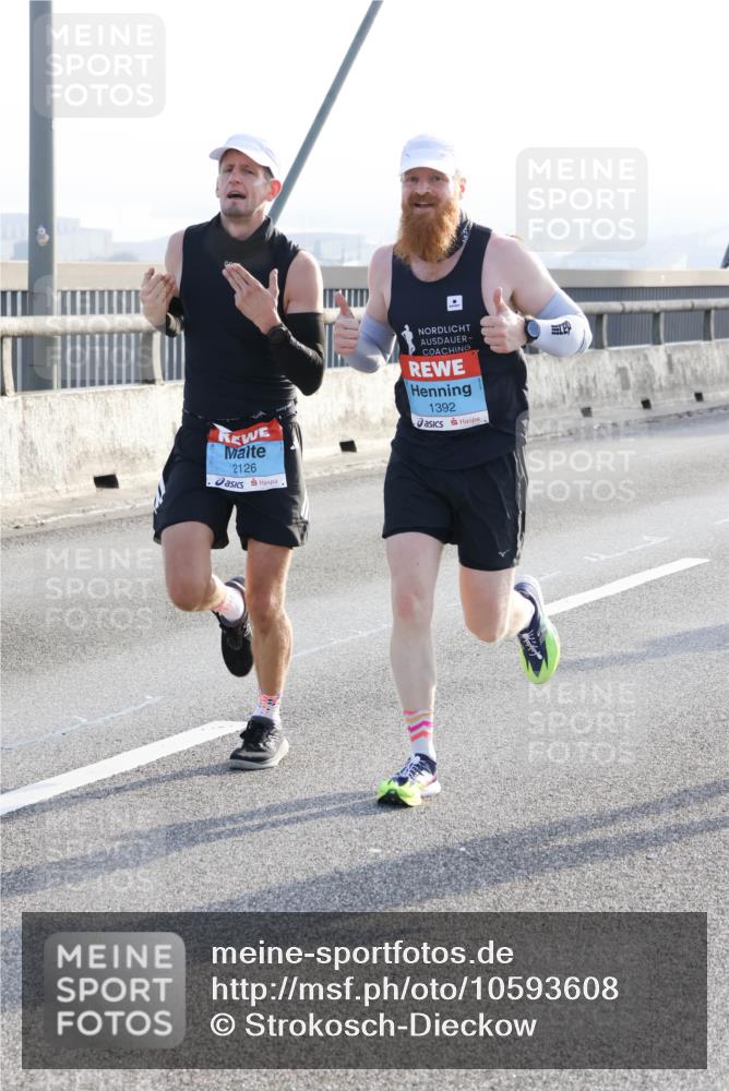 03.10.2026 - Köhlbrandbrückenlauf Strokosch-Dieckow http://msf.ph/oto/10593608 03.10.2026 09:20:52 Position 1 2126, 1392 meine-sportfotos.de