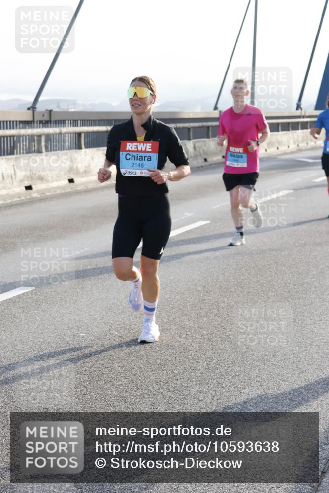 03.10.2026 - Köhlbrandbrückenlauf Strokosch-Dieckow http://msf.ph/oto/10593638 03.10.2026 09:20:57 Position 1 2148 meine-sportfotos.de