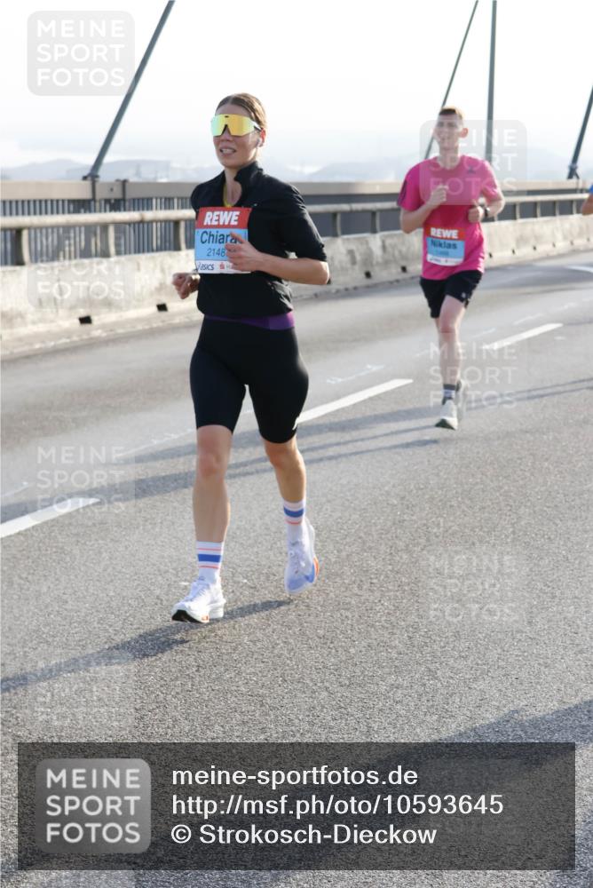 03.10.2026 - Köhlbrandbrückenlauf Strokosch-Dieckow http://msf.ph/oto/10593645 03.10.2026 09:20:58 Position 1 2148 meine-sportfotos.de