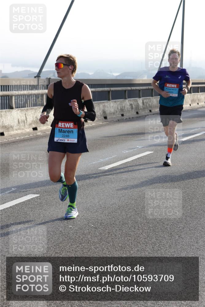 03.10.2026 - Köhlbrandbrückenlauf Strokosch-Dieckow http://msf.ph/oto/10593709 03.10.2026 09:21:06 Position 1 2246, 1129 meine-sportfotos.de