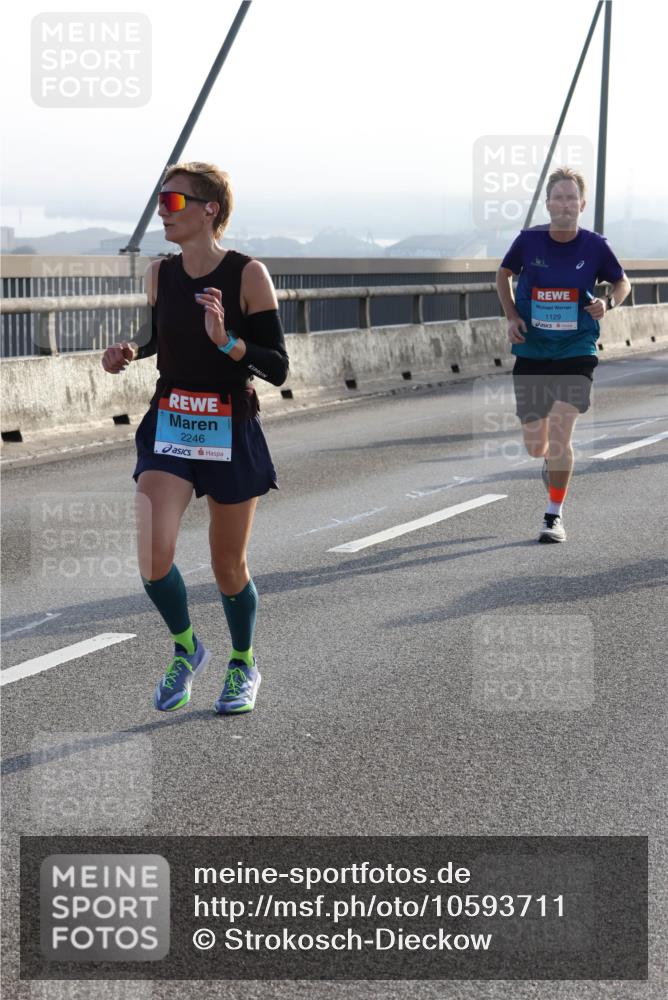 03.10.2026 - Köhlbrandbrückenlauf Strokosch-Dieckow http://msf.ph/oto/10593711 03.10.2026 09:21:06 Position 1 2246, 1129 meine-sportfotos.de