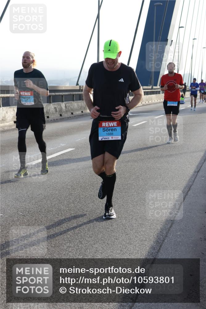 03.10.2026 - Köhlbrandbrückenlauf Strokosch-Dieckow http://msf.ph/oto/10593801 03.10.2026 09:21:21 Position 1 1973, 1688 meine-sportfotos.de