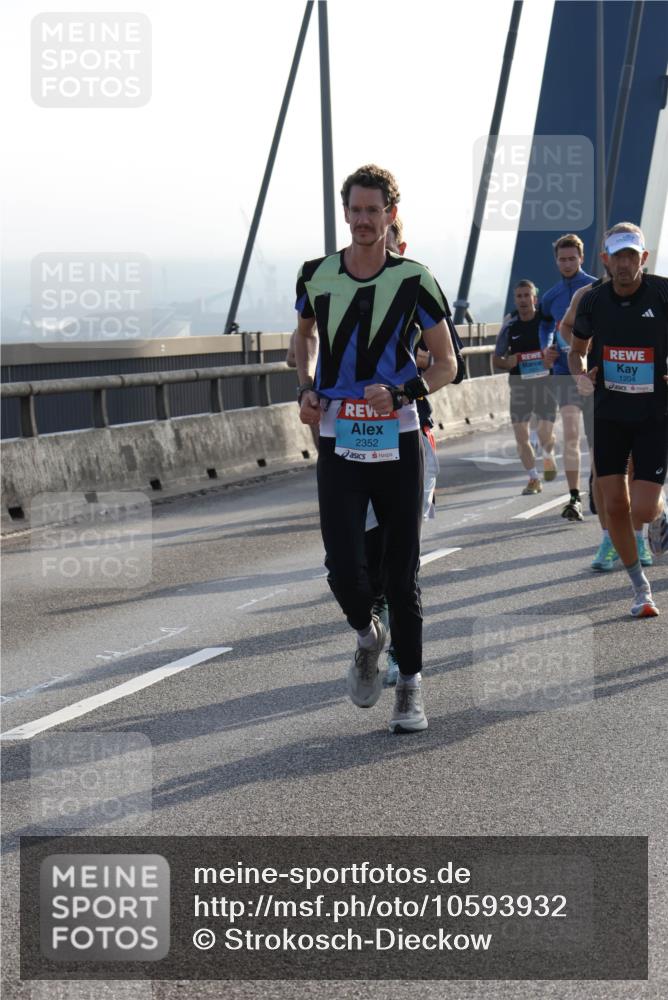 03.10.2026 - Köhlbrandbrückenlauf Strokosch-Dieckow http://msf.ph/oto/10593932 03.10.2026 09:21:38 Position 1 2352, 1204 meine-sportfotos.de
