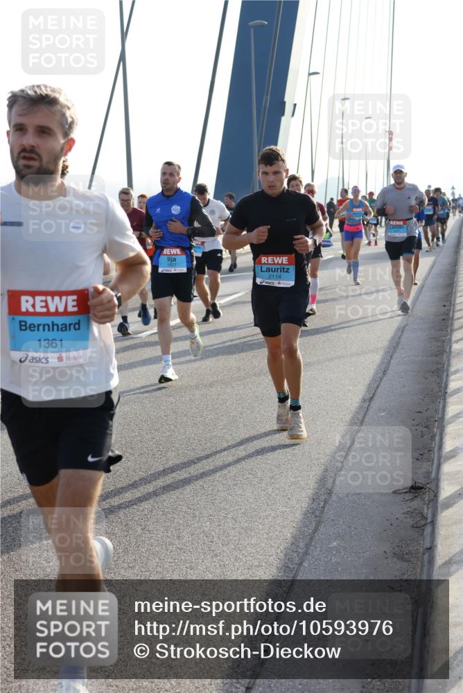 03.10.2026 - Köhlbrandbrückenlauf Strokosch-Dieckow http://msf.ph/oto/10593976 03.10.2026 09:21:42 Position 1 1361, 1827, 2114 meine-sportfotos.de