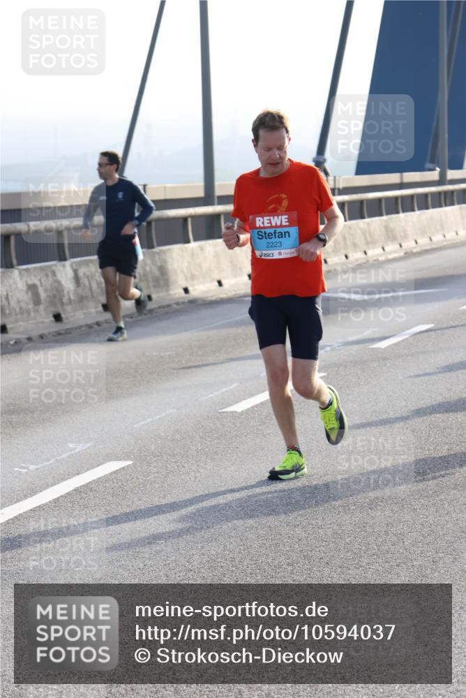 03.10.2026 - Köhlbrandbrückenlauf Strokosch-Dieckow http://msf.ph/oto/10594037 03.10.2026 09:21:51 Position 1 2223 meine-sportfotos.de