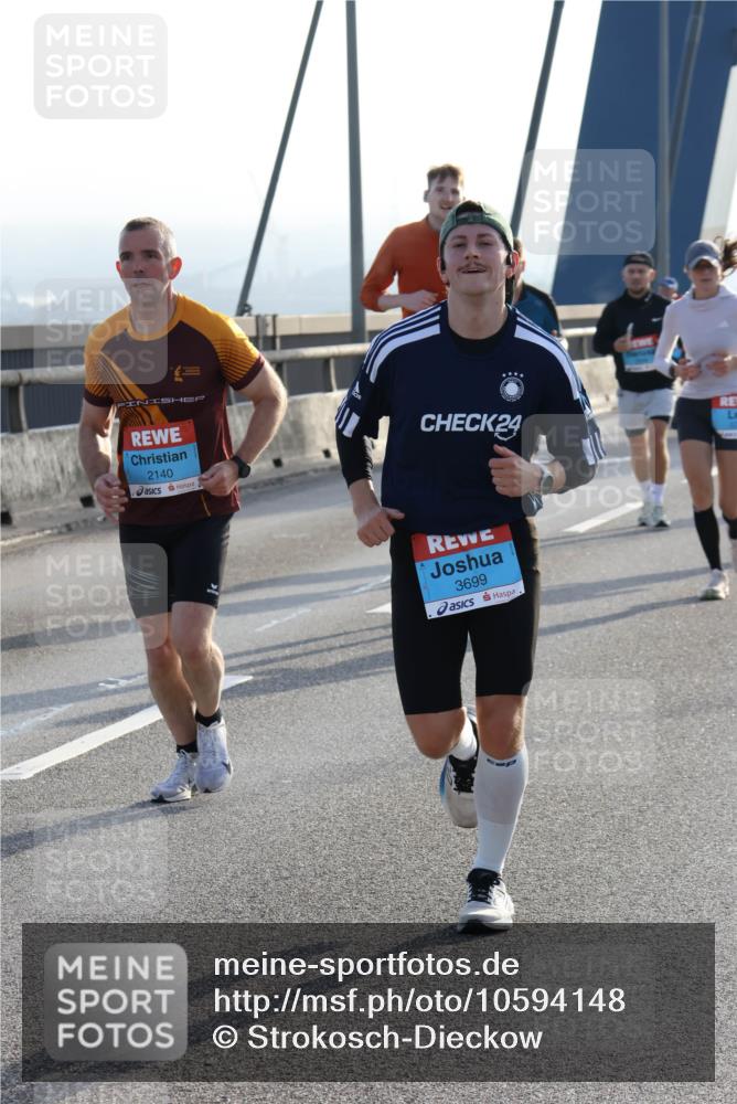 03.10.2026 - Köhlbrandbrückenlauf Strokosch-Dieckow http://msf.ph/oto/10594148 03.10.2026 09:22:02 Position 1 2140, 24, 3699 meine-sportfotos.de