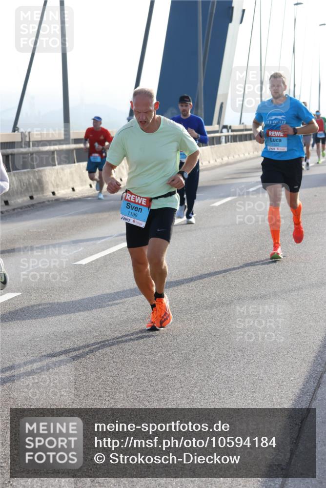 03.10.2026 - Köhlbrandbrückenlauf Strokosch-Dieckow http://msf.ph/oto/10594184 03.10.2026 09:22:06 Position 1 1196, 1522 meine-sportfotos.de