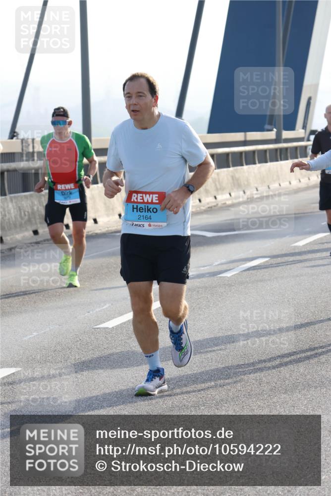03.10.2026 - Köhlbrandbrückenlauf Strokosch-Dieckow http://msf.ph/oto/10594222 03.10.2026 09:22:15 Position 1 2164 meine-sportfotos.de