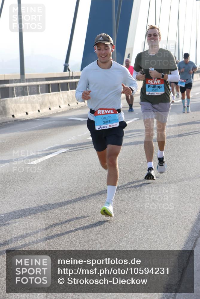 03.10.2026 - Köhlbrandbrückenlauf Strokosch-Dieckow http://msf.ph/oto/10594231 03.10.2026 09:22:17 Position 1 3845, 2322 meine-sportfotos.de