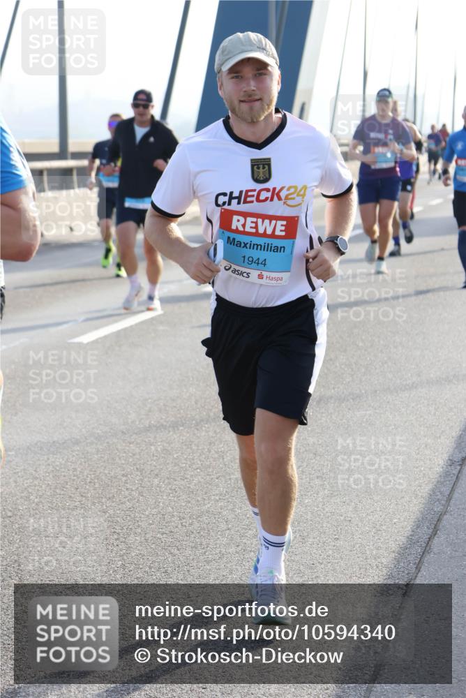 03.10.2026 - Köhlbrandbrückenlauf Strokosch-Dieckow http://msf.ph/oto/10594340 03.10.2026 09:22:25 Position 1 24, 1944 meine-sportfotos.de