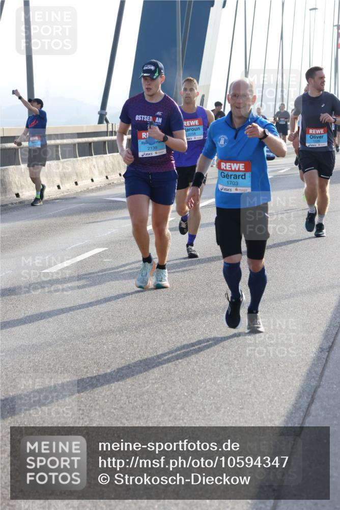 03.10.2026 - Köhlbrandbrückenlauf Strokosch-Dieckow http://msf.ph/oto/10594347 03.10.2026 09:22:28 Position 1 2139, 2258, 1703, 1526 meine-sportfotos.de