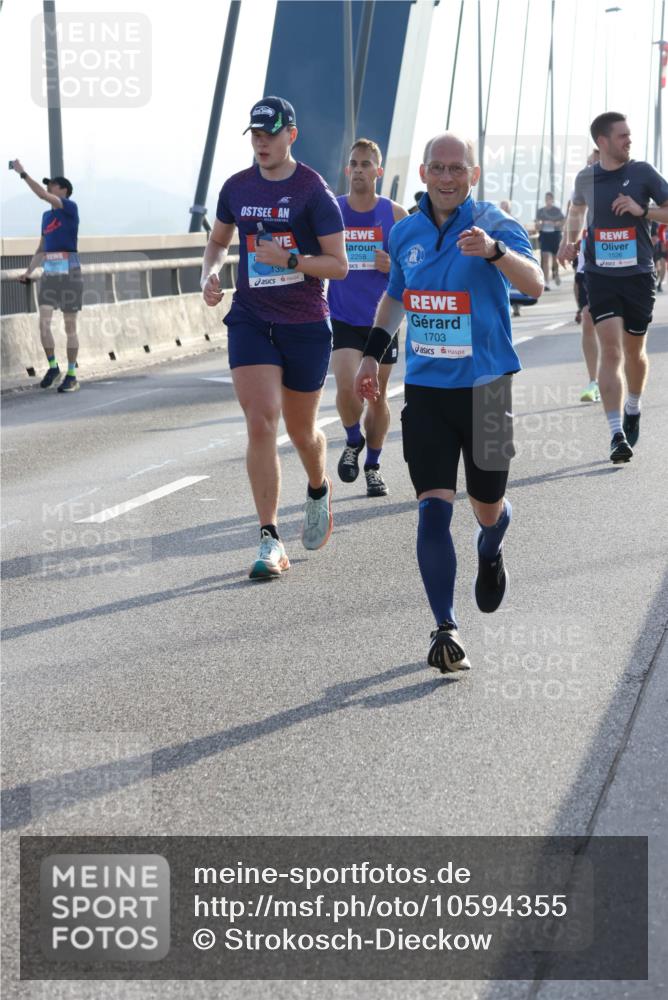 03.10.2026 - Köhlbrandbrückenlauf Strokosch-Dieckow http://msf.ph/oto/10594355 03.10.2026 09:22:29 Position 1 139, 2258, 1703, 1526 meine-sportfotos.de