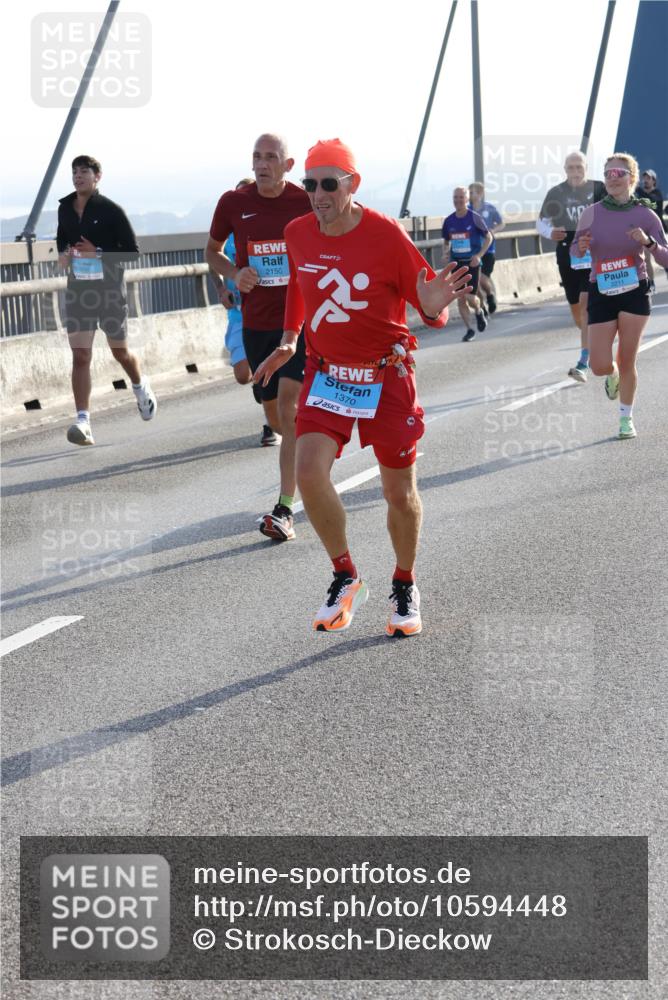 03.10.2026 - Köhlbrandbrückenlauf Strokosch-Dieckow http://msf.ph/oto/10594448 03.10.2026 09:22:41 Position 1 2150, 3, 1370, 2211 meine-sportfotos.de