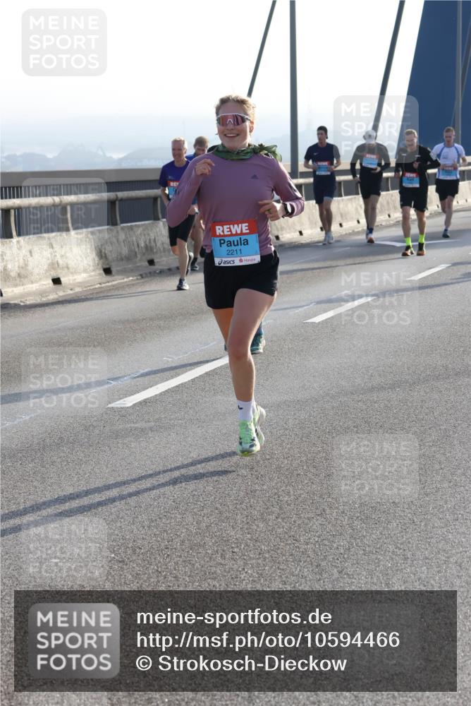 03.10.2026 - Köhlbrandbrückenlauf Strokosch-Dieckow http://msf.ph/oto/10594466 03.10.2026 09:22:42 Position 1 2211 meine-sportfotos.de