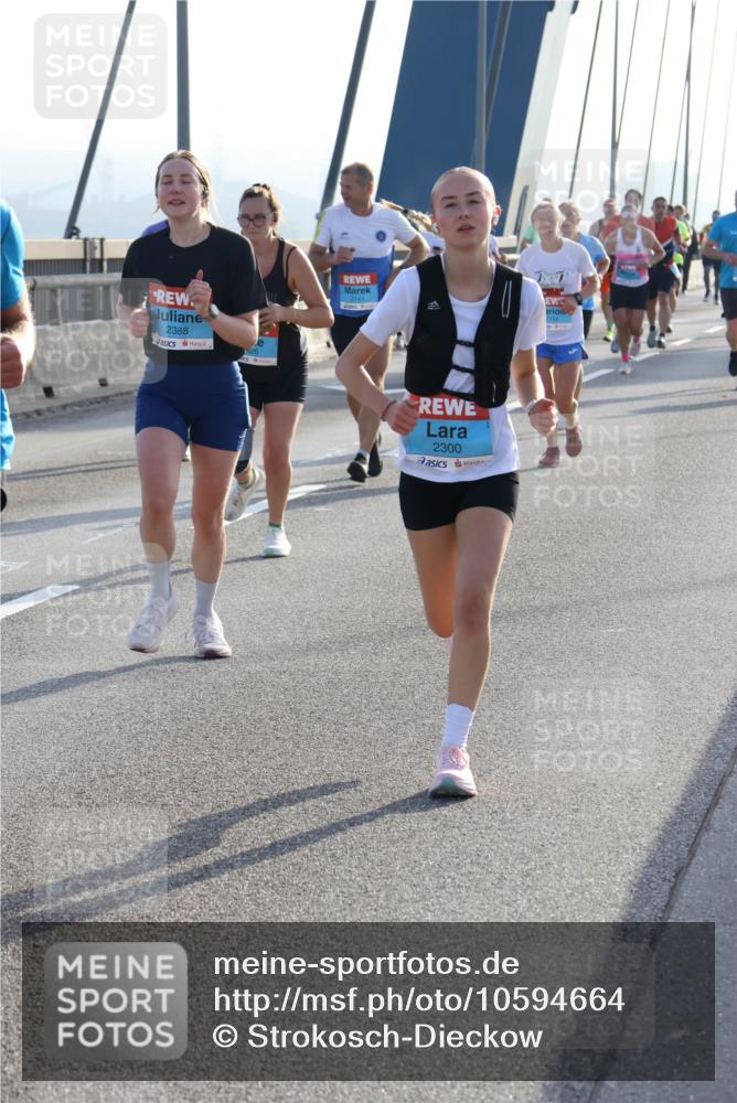 03.10.2026 - Köhlbrandbrückenlauf Strokosch-Dieckow http://msf.ph/oto/10594664 03.10.2026 09:23:13 Position 1 2388, 2143, 2300 meine-sportfotos.de