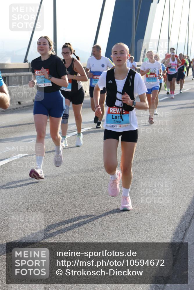 03.10.2026 - Köhlbrandbrückenlauf Strokosch-Dieckow http://msf.ph/oto/10594672 03.10.2026 09:23:13 Position 1 2388, 2300 meine-sportfotos.de