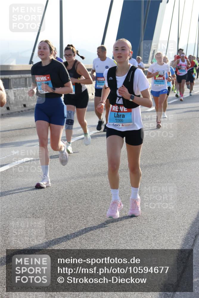 03.10.2026 - Köhlbrandbrückenlauf Strokosch-Dieckow http://msf.ph/oto/10594677 03.10.2026 09:23:13 Position 1 2300 meine-sportfotos.de