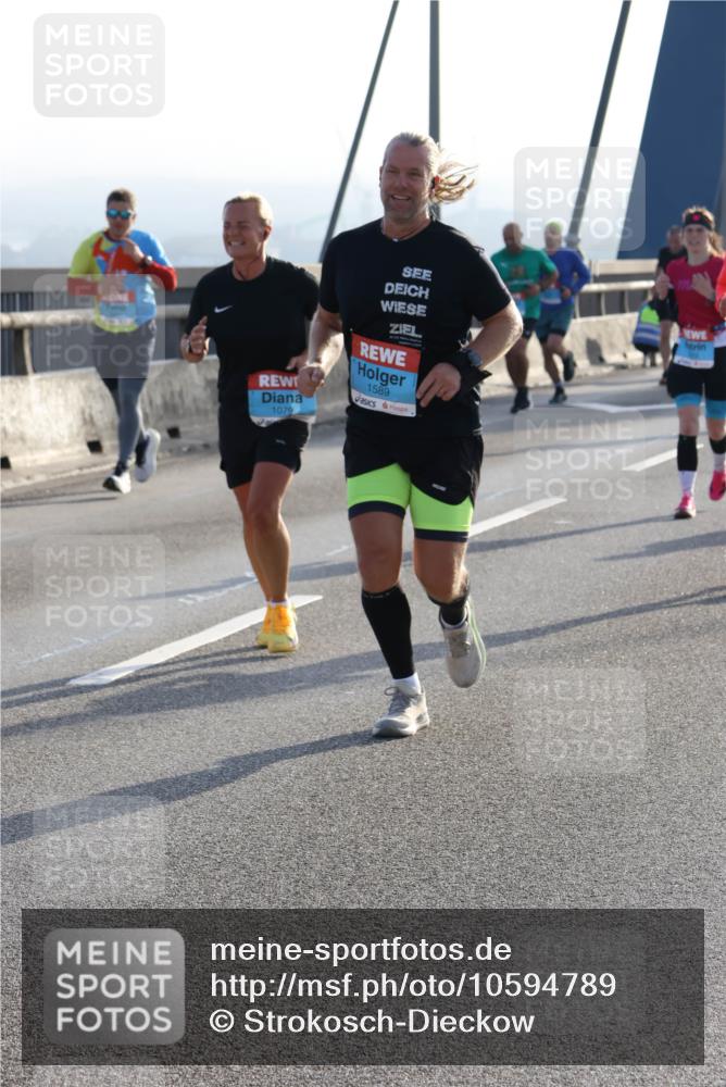 03.10.2026 - Köhlbrandbrückenlauf Strokosch-Dieckow http://msf.ph/oto/10594789 03.10.2026 09:23:31 Position 1 1079, 1589 meine-sportfotos.de