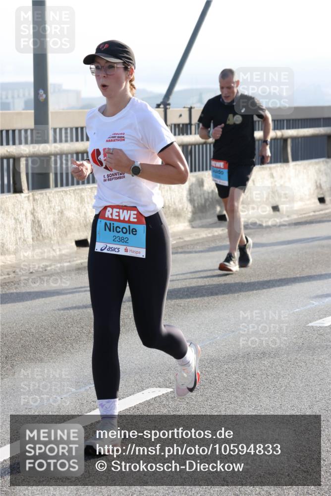 03.10.2026 - Köhlbrandbrückenlauf Strokosch-Dieckow http://msf.ph/oto/10594833 03.10.2026 09:23:38 Position 1 1, 2382 meine-sportfotos.de