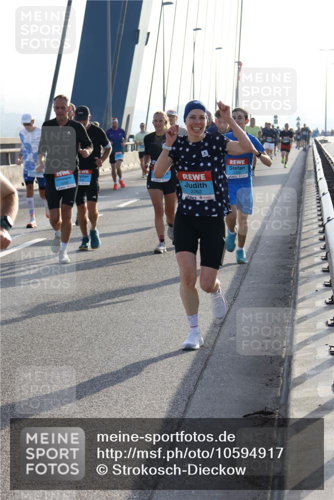 03.10.2026 - Köhlbrandbrückenlauf Strokosch-Dieckow http://msf.ph/oto/10594917 03.10.2026 09:23:53 Position 1 2288, 2262, 1229 meine-sportfotos.de