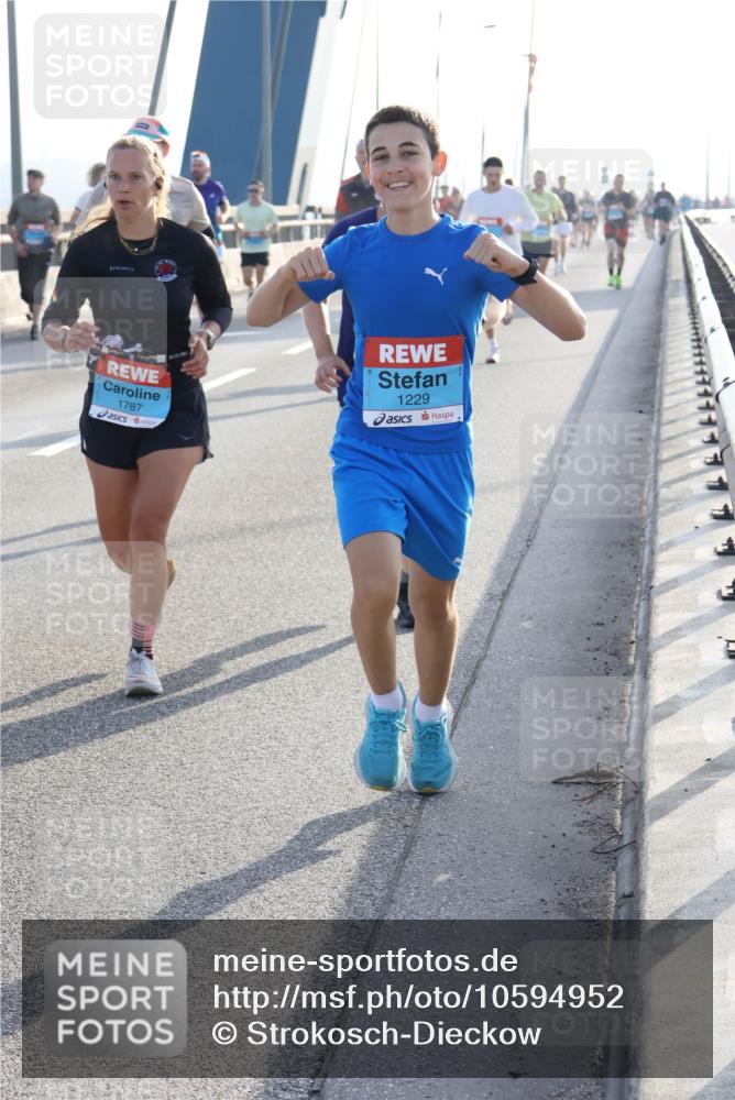 03.10.2026 - Köhlbrandbrückenlauf Strokosch-Dieckow http://msf.ph/oto/10594952 03.10.2026 09:23:56 Position 1 1787, 1229 meine-sportfotos.de