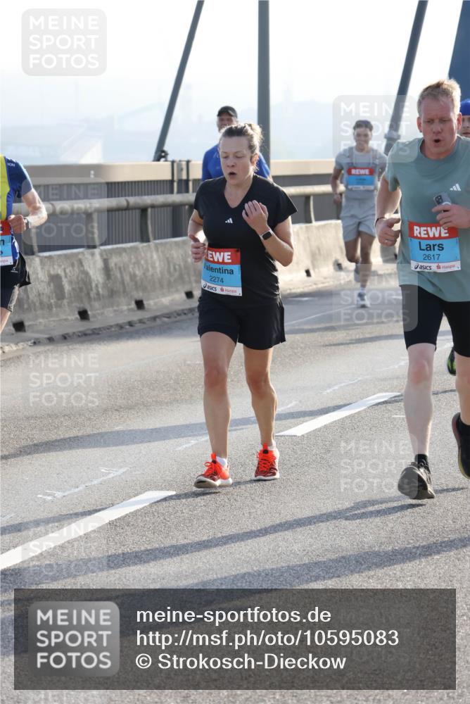 03.10.2026 - Köhlbrandbrückenlauf Strokosch-Dieckow http://msf.ph/oto/10595083 03.10.2026 09:24:23 Position 1 2274, 2617 meine-sportfotos.de