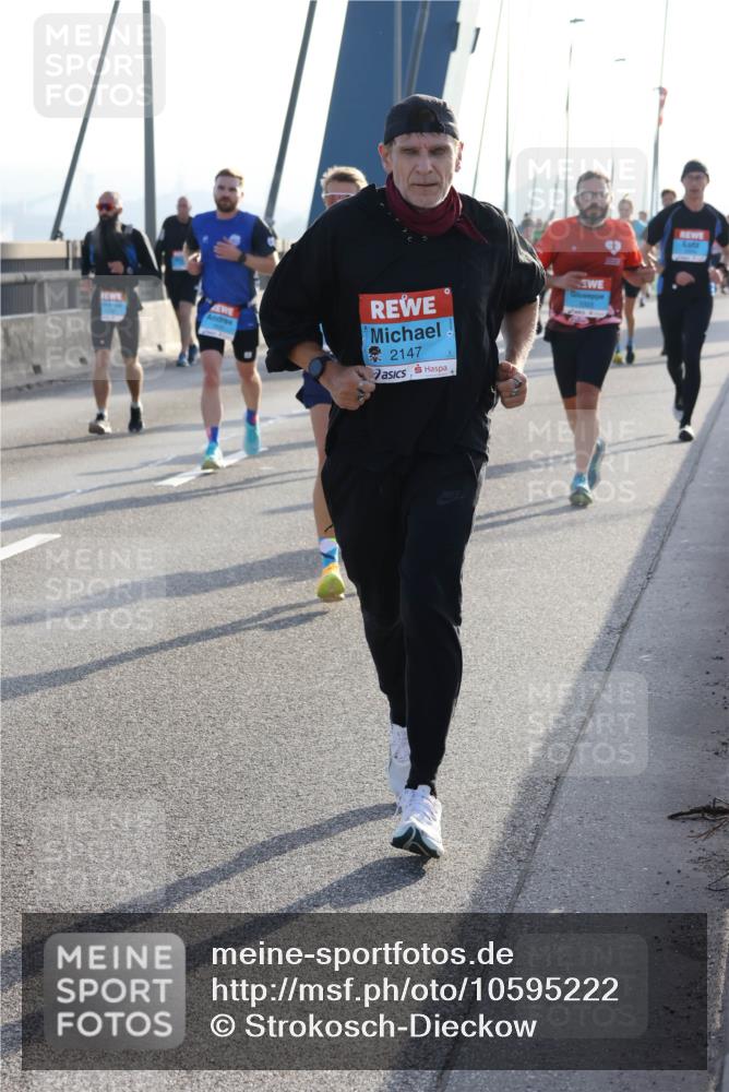 03.10.2026 - Köhlbrandbrückenlauf Strokosch-Dieckow http://msf.ph/oto/10595222 03.10.2026 09:24:41 Position 1 2147 meine-sportfotos.de