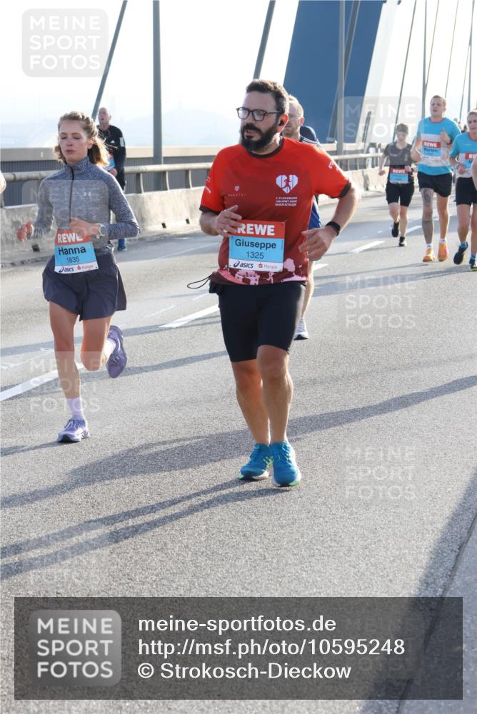 03.10.2026 - Köhlbrandbrückenlauf Strokosch-Dieckow http://msf.ph/oto/10595248 03.10.2026 09:24:43 Position 1 7, 1835, 1325 meine-sportfotos.de