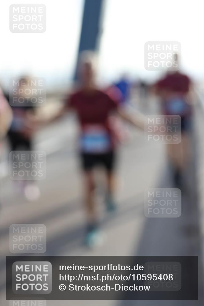 03.10.2026 - Köhlbrandbrückenlauf Strokosch-Dieckow http://msf.ph/oto/10595408 03.10.2026 09:25:02 Position 1  meine-sportfotos.de