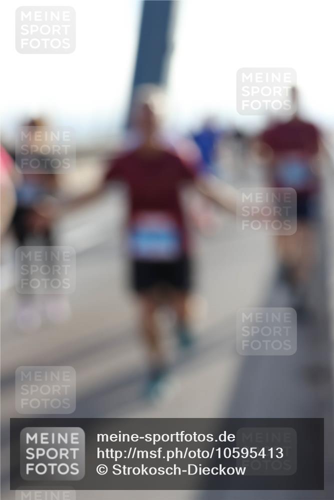 03.10.2026 - Köhlbrandbrückenlauf Strokosch-Dieckow http://msf.ph/oto/10595413 03.10.2026 09:25:02 Position 1  meine-sportfotos.de