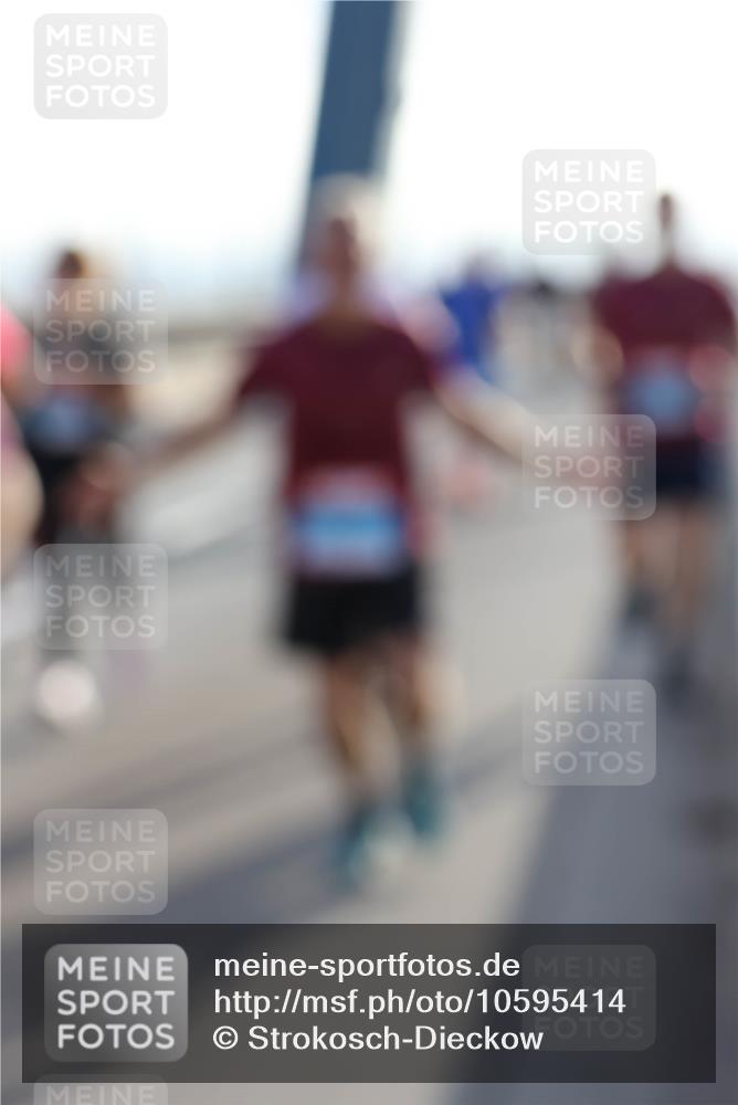 03.10.2026 - Köhlbrandbrückenlauf Strokosch-Dieckow http://msf.ph/oto/10595414 03.10.2026 09:25:02 Position 1  meine-sportfotos.de