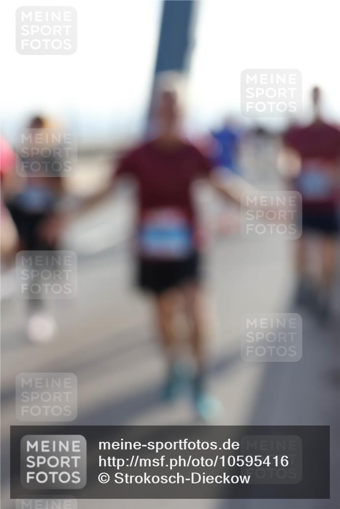 03.10.2026 - Köhlbrandbrückenlauf Strokosch-Dieckow http://msf.ph/oto/10595416 03.10.2026 09:25:02 Position 1  meine-sportfotos.de