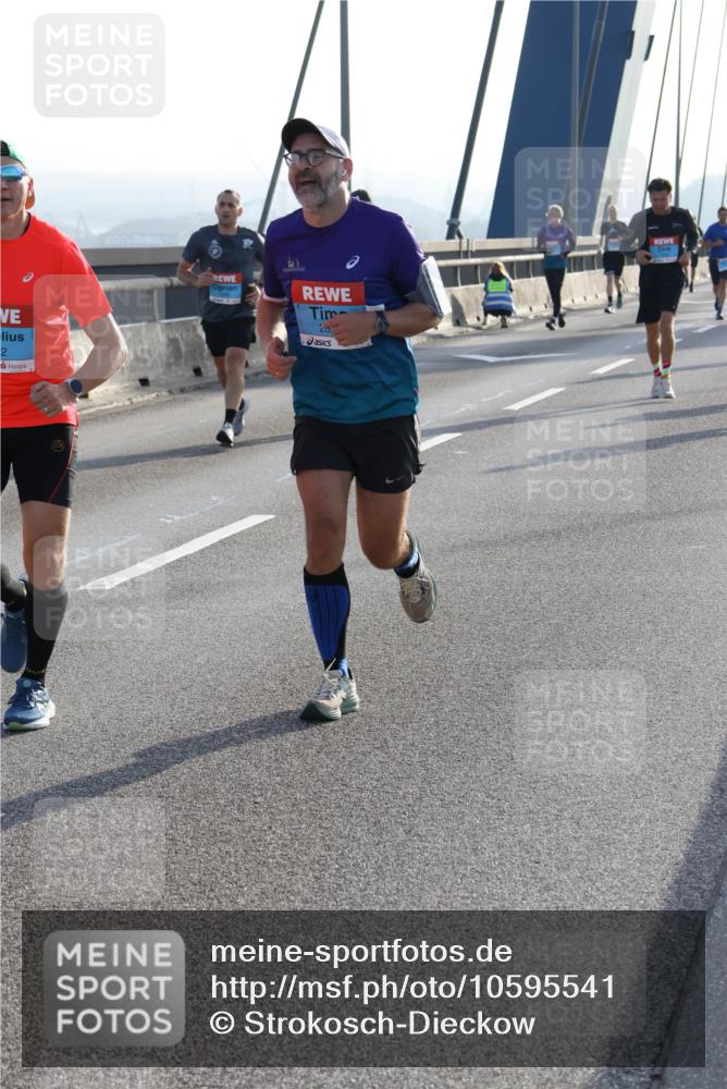 03.10.2026 - Köhlbrandbrückenlauf Strokosch-Dieckow http://msf.ph/oto/10595541 03.10.2026 09:25:29 Position 1 2, 20 meine-sportfotos.de