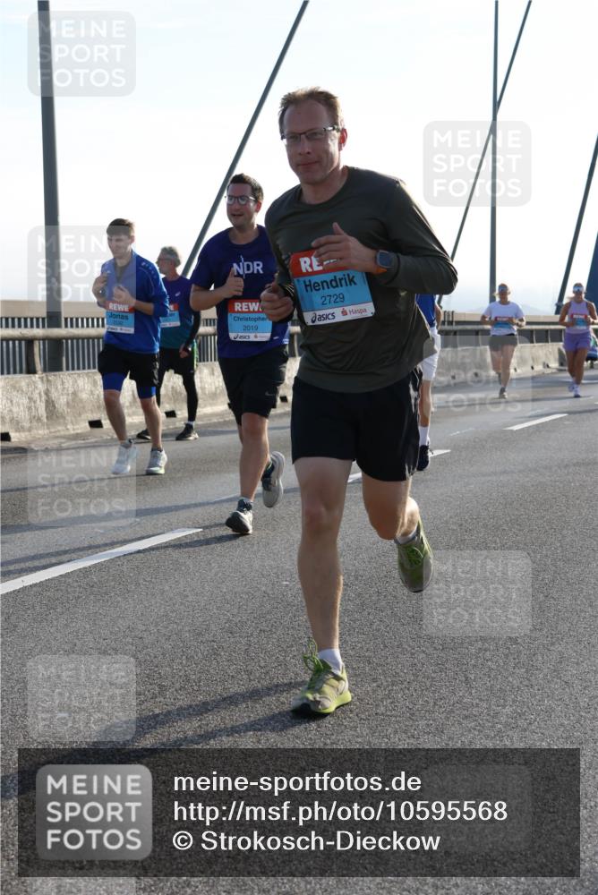 03.10.2026 - Köhlbrandbrückenlauf Strokosch-Dieckow http://msf.ph/oto/10595568 03.10.2026 09:25:46 Position 1 2019, 2729 meine-sportfotos.de