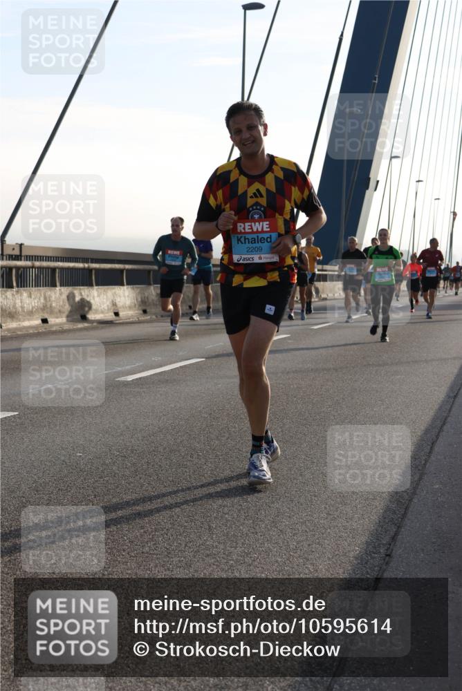 03.10.2026 - Köhlbrandbrückenlauf Strokosch-Dieckow http://msf.ph/oto/10595614 03.10.2026 09:25:55 Position 1 2209 meine-sportfotos.de