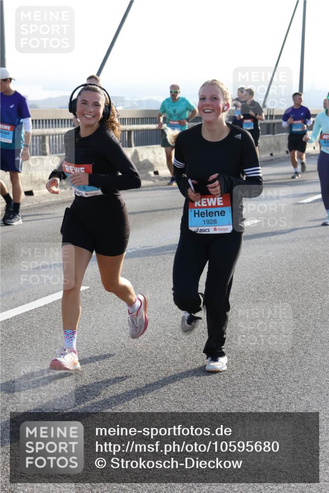 03.10.2026 - Köhlbrandbrückenlauf Strokosch-Dieckow http://msf.ph/oto/10595680 03.10.2026 09:26:12 Position 1 2115, 814, 1928 meine-sportfotos.de