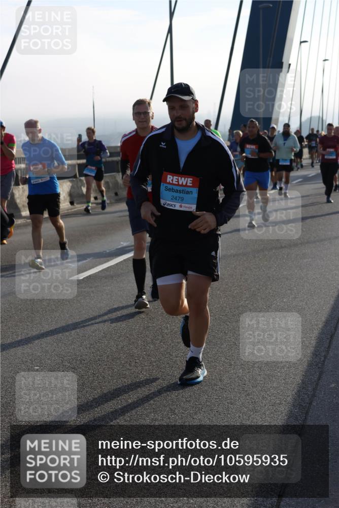 03.10.2026 - Köhlbrandbrückenlauf Strokosch-Dieckow http://msf.ph/oto/10595935 03.10.2026 09:26:50 Position 1 2479, 6 meine-sportfotos.de