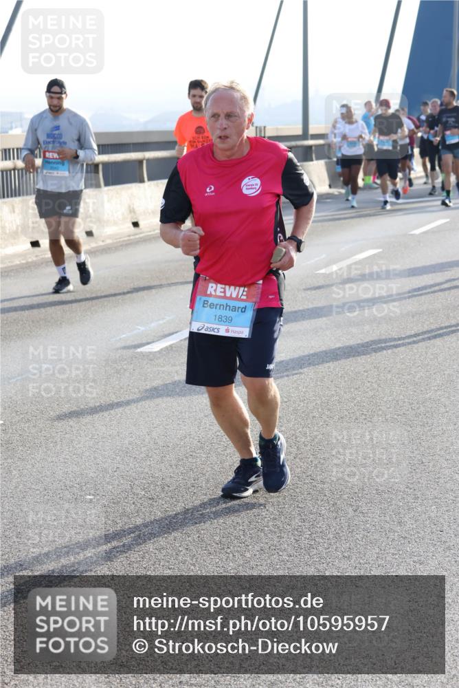 03.10.2026 - Köhlbrandbrückenlauf Strokosch-Dieckow http://msf.ph/oto/10595957 03.10.2026 09:26:58 Position 1 1839 meine-sportfotos.de