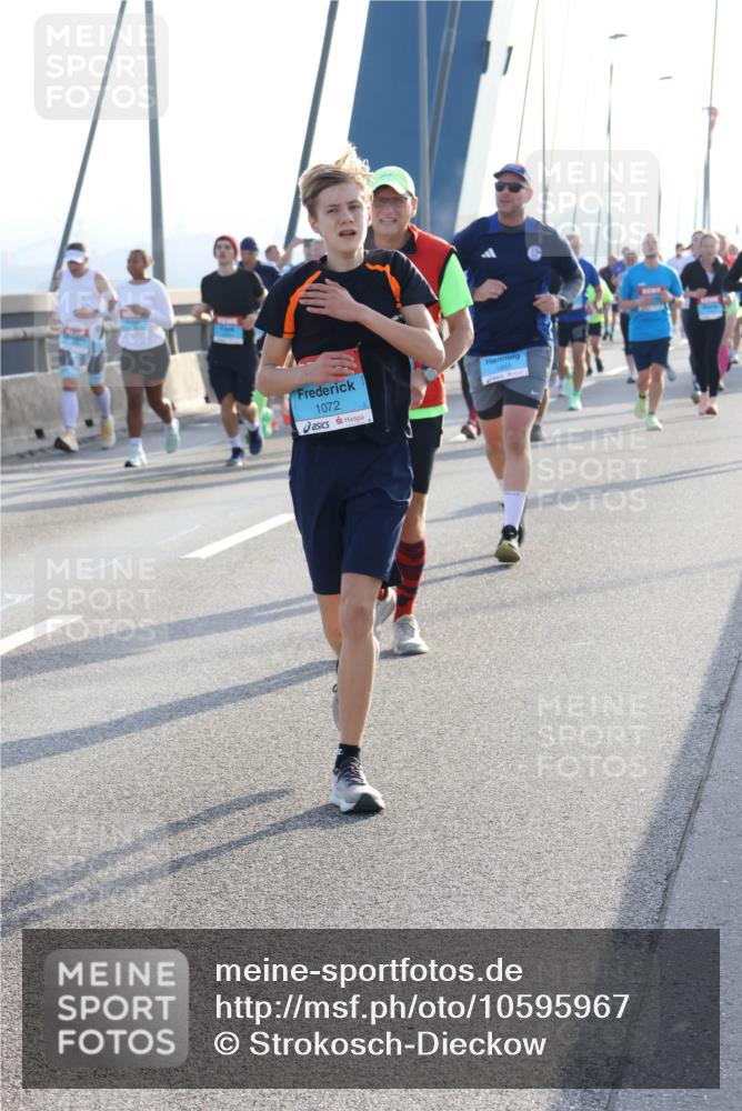 03.10.2026 - Köhlbrandbrückenlauf Strokosch-Dieckow http://msf.ph/oto/10595967 03.10.2026 09:26:59 Position 1 1072, 1883 meine-sportfotos.de