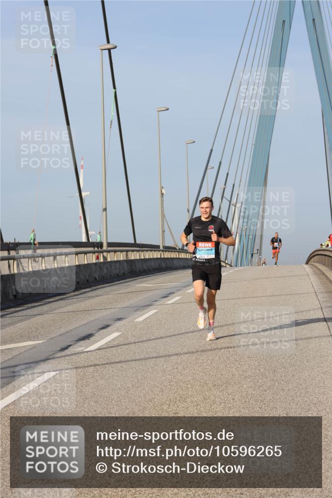 03.10.2026 - Köhlbrandbrückenlauf Strokosch-Dieckow http://msf.ph/oto/10596265 03.10.2026 09:28:29 Position 2 1773 meine-sportfotos.de