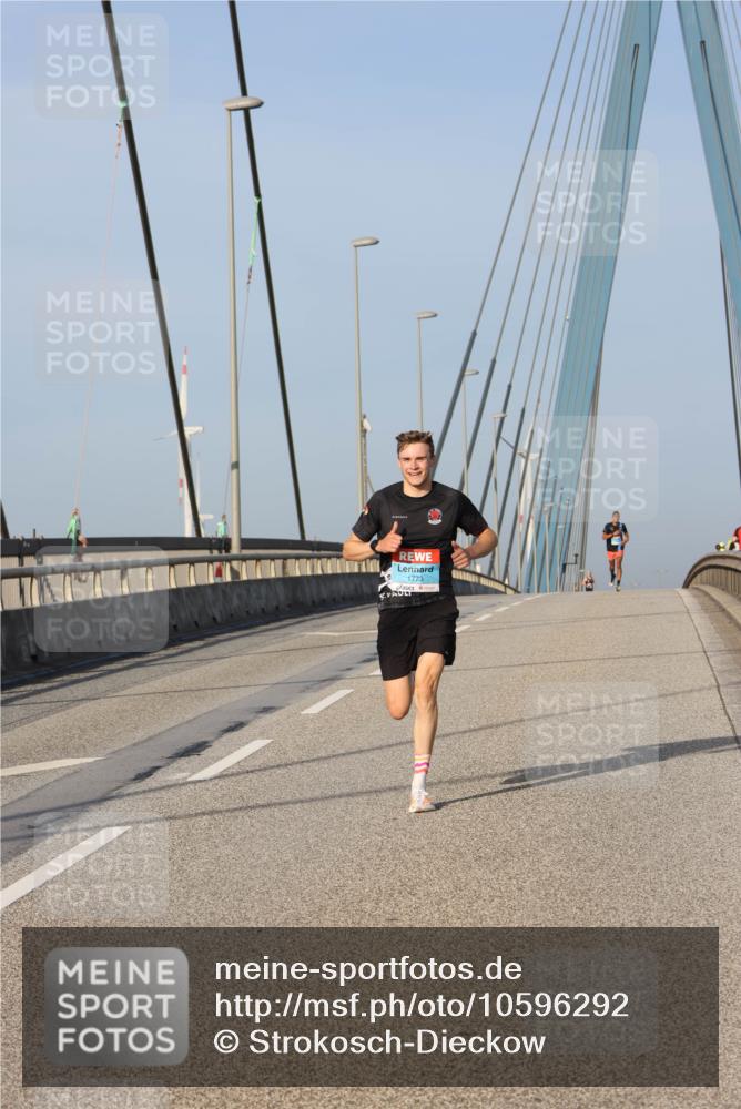 03.10.2026 - Köhlbrandbrückenlauf Strokosch-Dieckow http://msf.ph/oto/10596292 03.10.2026 09:28:30 Position 2 1773 meine-sportfotos.de