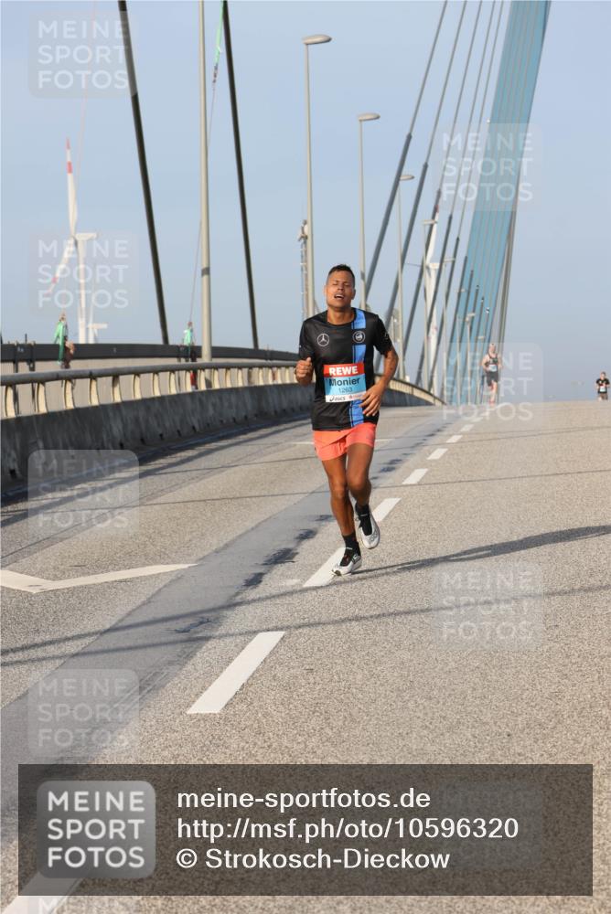 03.10.2026 - Köhlbrandbrückenlauf Strokosch-Dieckow http://msf.ph/oto/10596320 03.10.2026 09:28:43 Position 2 1263 meine-sportfotos.de
