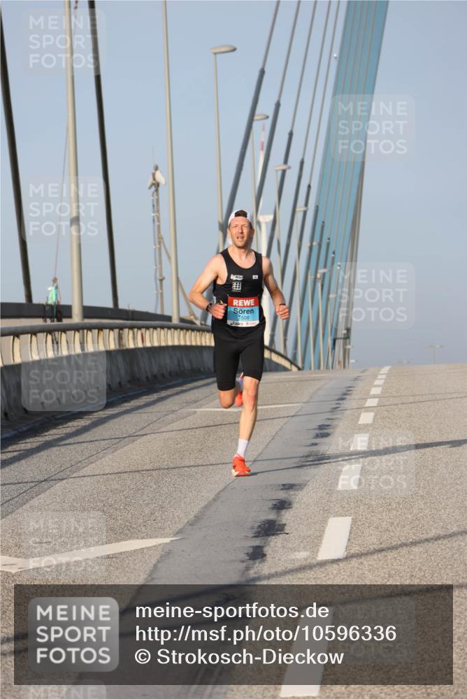 03.10.2026 - Köhlbrandbrückenlauf Strokosch-Dieckow http://msf.ph/oto/10596336 03.10.2026 09:29:00 Position 2 1508 meine-sportfotos.de