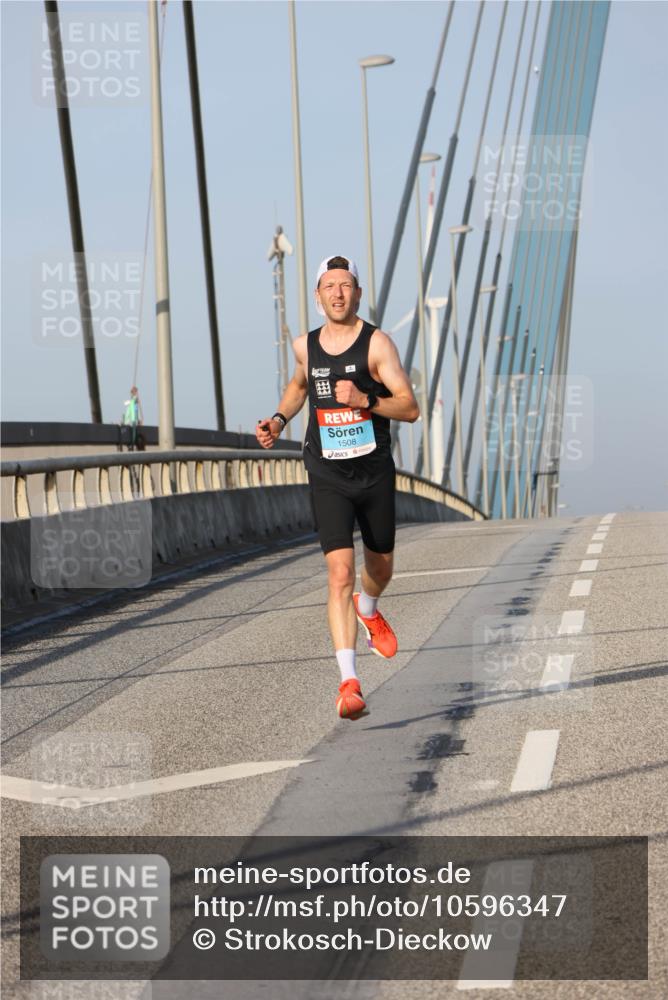 03.10.2026 - Köhlbrandbrückenlauf Strokosch-Dieckow http://msf.ph/oto/10596347 03.10.2026 09:29:01 Position 2 1508 meine-sportfotos.de
