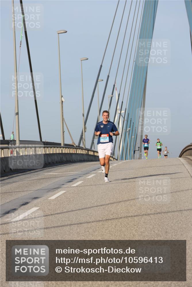 03.10.2026 - Köhlbrandbrückenlauf Strokosch-Dieckow http://msf.ph/oto/10596413 03.10.2026 09:29:37 Position 2  meine-sportfotos.de