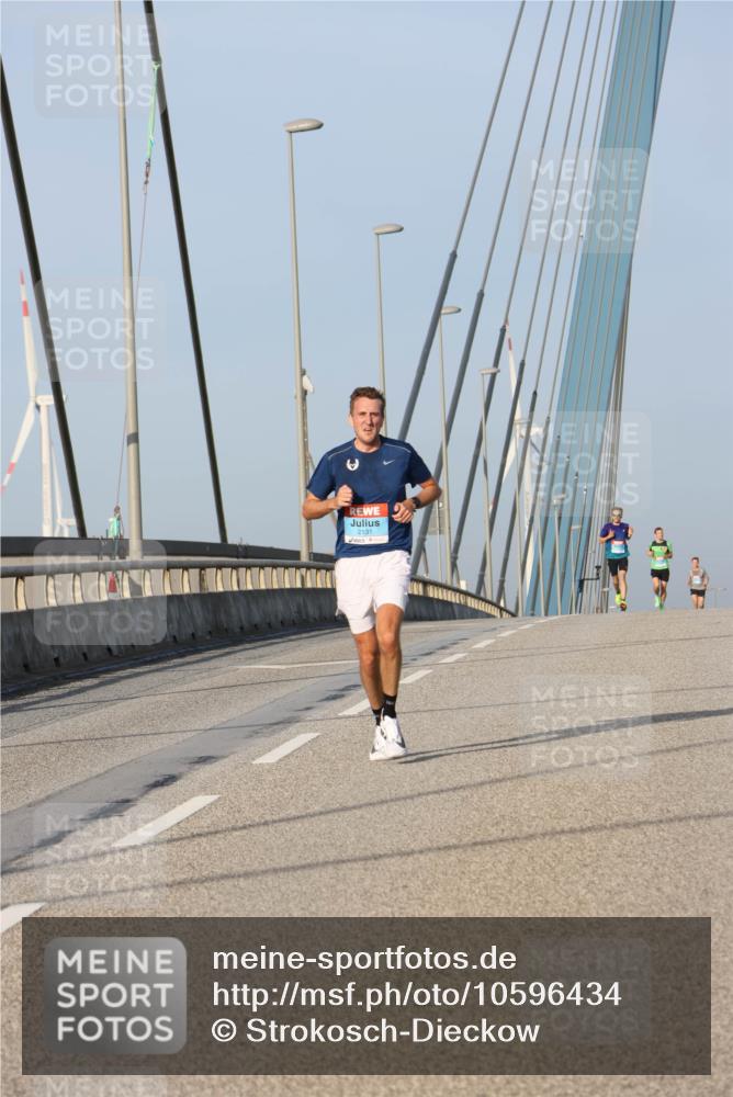 03.10.2026 - Köhlbrandbrückenlauf Strokosch-Dieckow http://msf.ph/oto/10596434 03.10.2026 09:29:38 Position 2 2131 meine-sportfotos.de