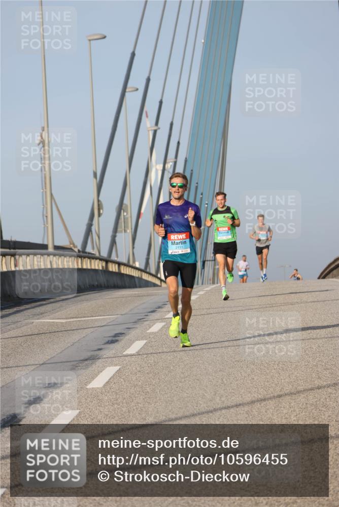 03.10.2026 - Köhlbrandbrückenlauf Strokosch-Dieckow http://msf.ph/oto/10596455 03.10.2026 09:29:50 Position 2 2111 meine-sportfotos.de