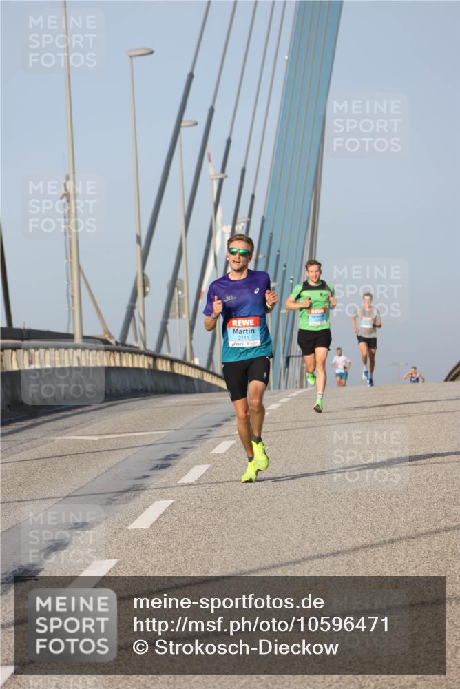 03.10.2026 - Köhlbrandbrückenlauf Strokosch-Dieckow http://msf.ph/oto/10596471 03.10.2026 09:29:50 Position 2 2111 meine-sportfotos.de