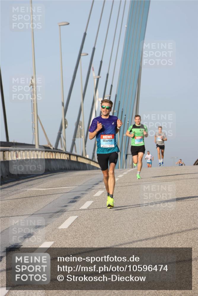 03.10.2026 - Köhlbrandbrückenlauf Strokosch-Dieckow http://msf.ph/oto/10596474 03.10.2026 09:29:50 Position 2 2111 meine-sportfotos.de
