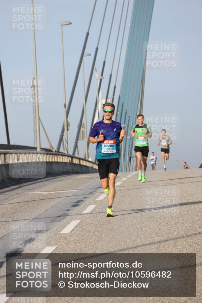 03.10.2026 - Köhlbrandbrückenlauf Strokosch-Dieckow http://msf.ph/oto/10596482 03.10.2026 09:29:50 Position 2 2111 meine-sportfotos.de